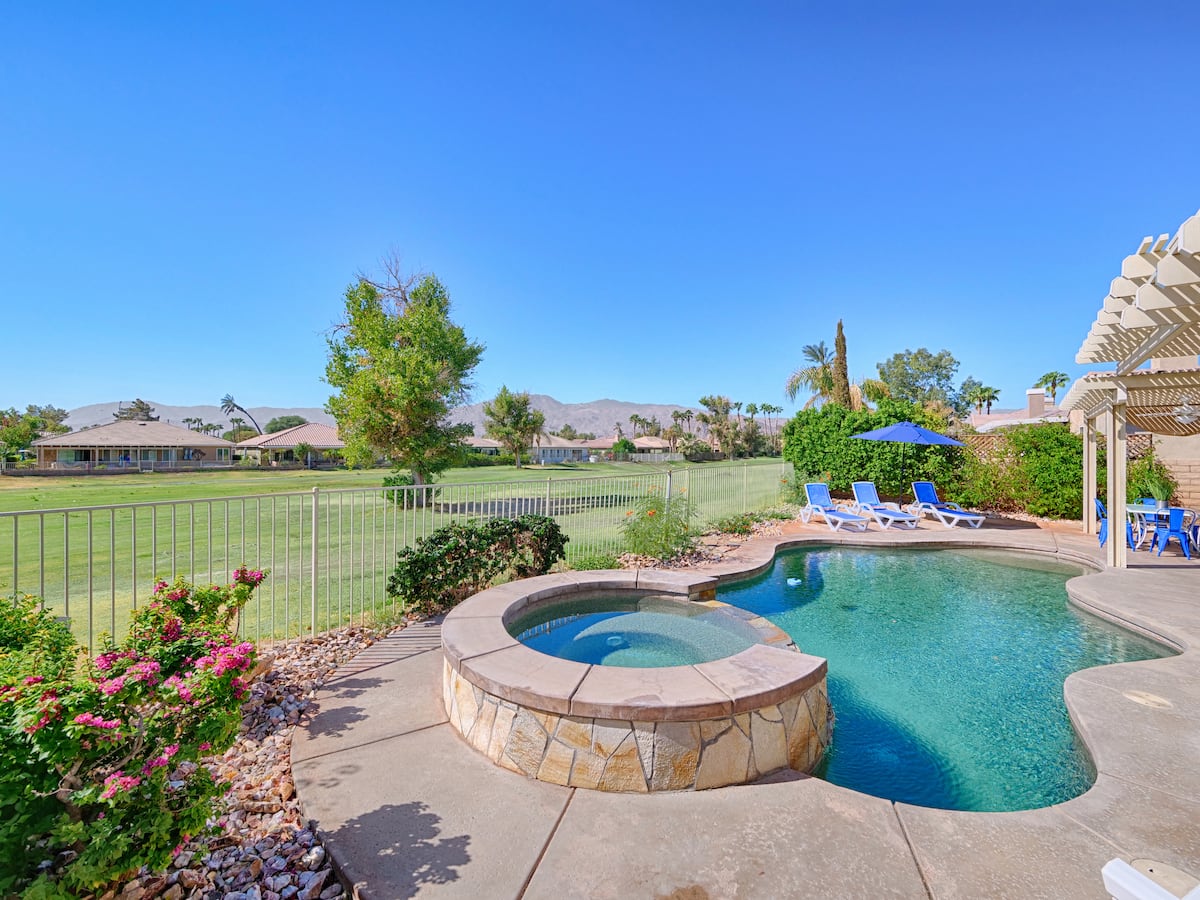 On Golf Course, Game Room, Tennis, Mountain Views